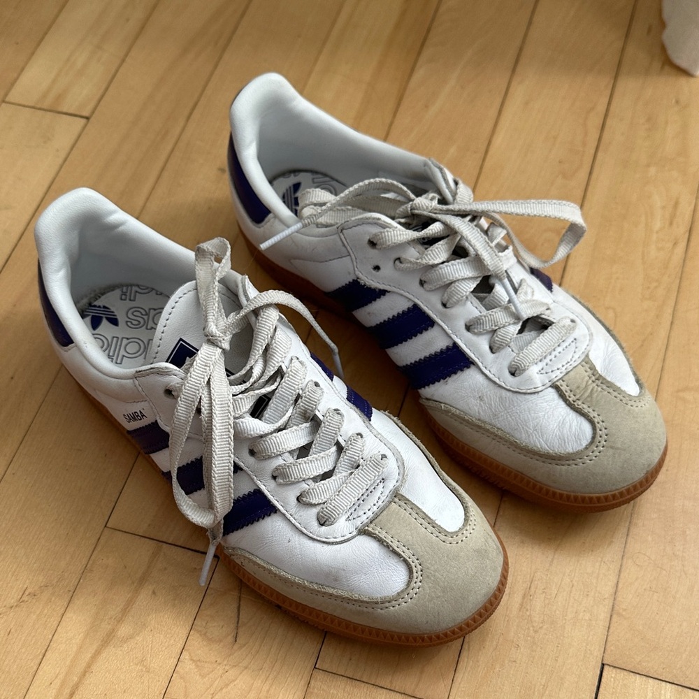 Adidas • Blue and White Sambas Size 7